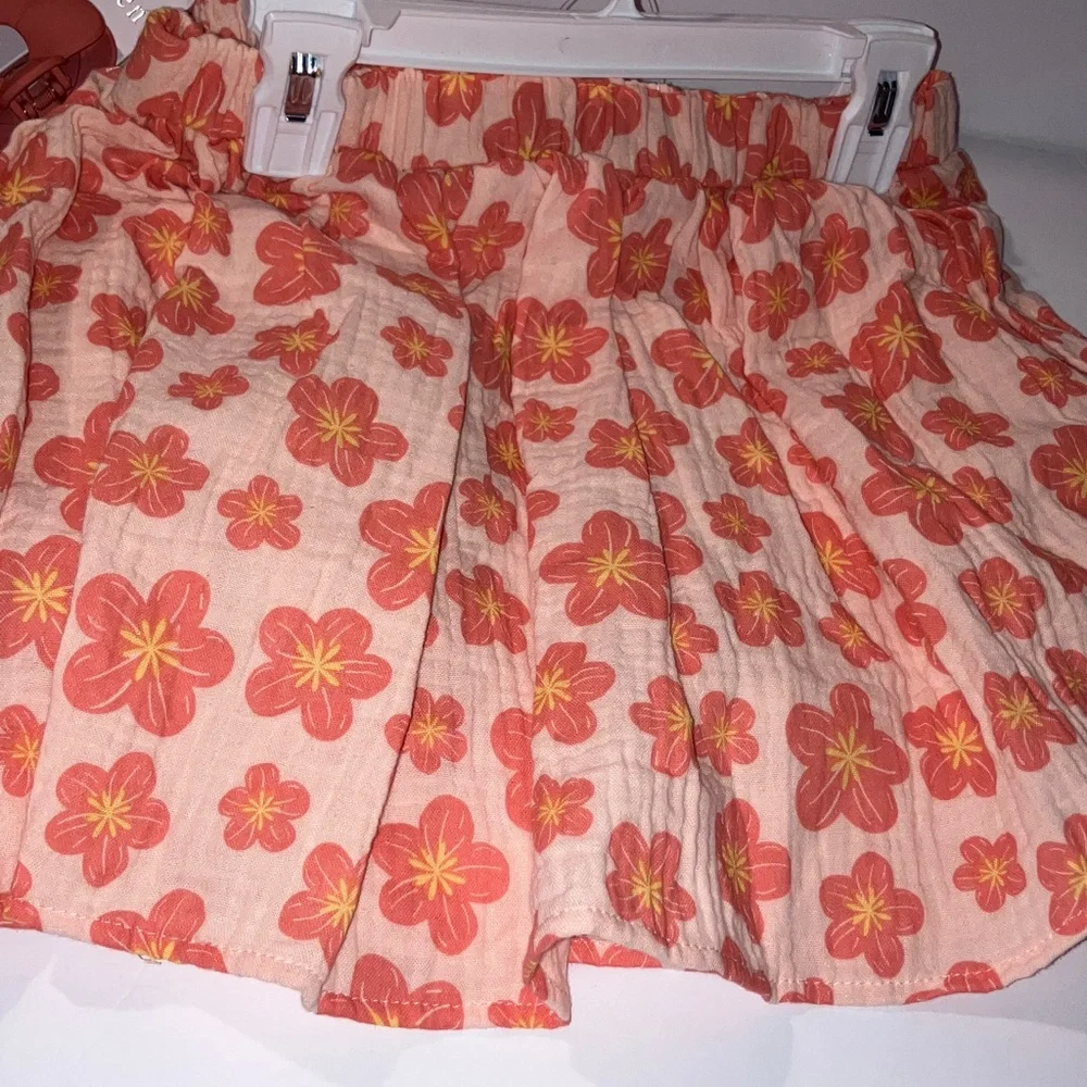 btween Pink and Orange‎ Floral Matching Tank and Skort Set with Hair Clip - Picture 5 of 6